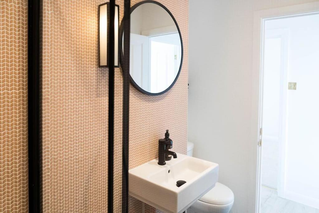 Boutique Central Margate Apt. - Edge Of Old Town! المظهر الخارجي الصورة